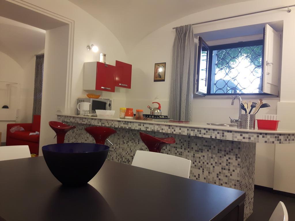 A Un Passo Dal Massimo Apartment Palermo Bagian luar foto